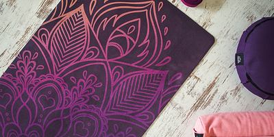 Design Eco-friendly Yoga Mats YOGGYS