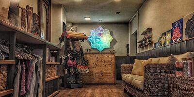 YOGA STORE
