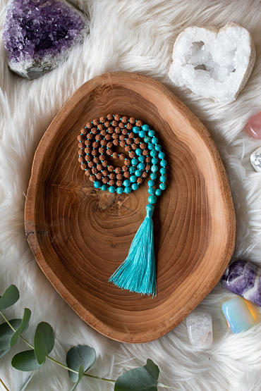 YOGGYS meditační mala - tyrkys a rudrakša